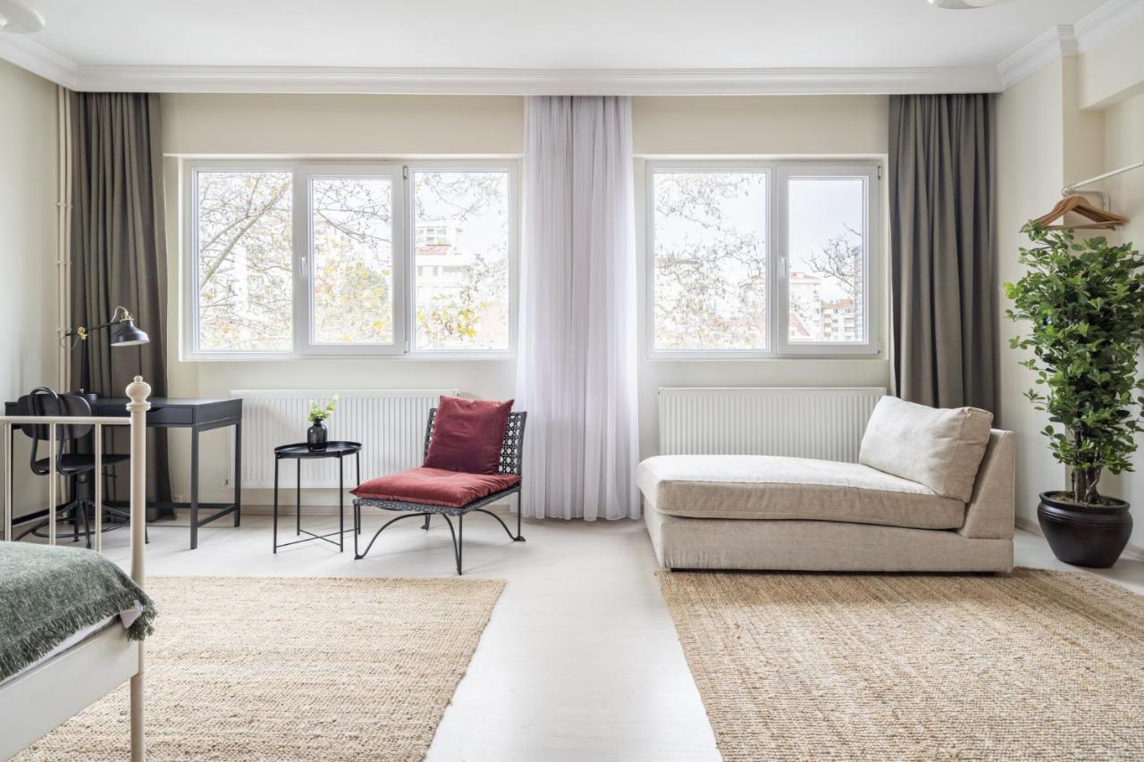Modern Flat With Balcony On Bagdat Street Apartment Istanbul Exterior photo